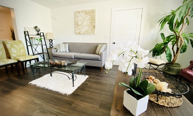 Warm Mineral Springs Otro | AMAZING 3 bedroom -15 miles from Venice beach.