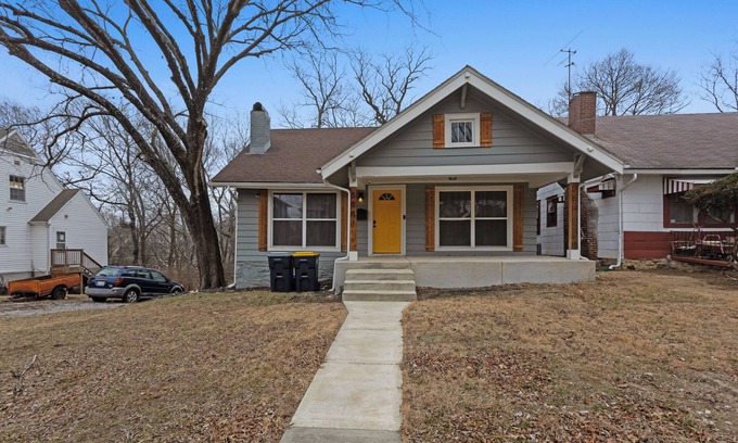 South Kansas City Casa | Amazing 3bd Troostwood Home in Kansas City, MO near most attractions!