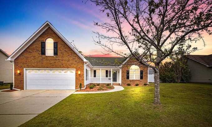 New Bern Casa | Amazing 4 Bedroom Home Mins to Downtown New Bern
