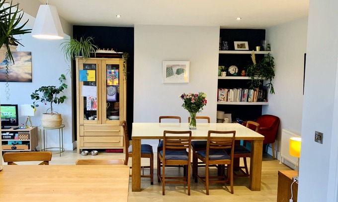 Booterstown Casa | Amazing 5 bed family home close to city centre