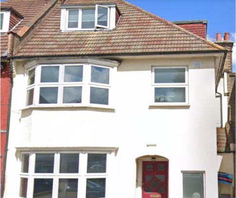 Streatham Apartamento | Amazing 6 bedroom house with free parking on site.