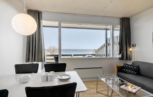 Sandkaas Apartamento | Amazing Apartment In Allinge With Wifi