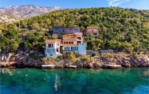 Stinica Casa | Amazing Apartment In Jablanac With Wifi