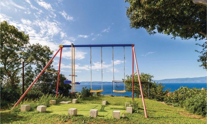 Maracici Apartamento | Amazing apartment in Kostrena with 2 Bedrooms and WiFi