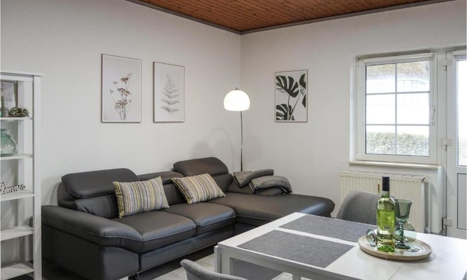 Otterndorf Apartamento | Amazing Apartment In Otterndorf