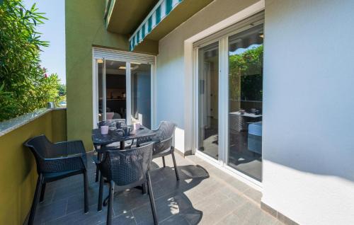 Gulici Apartamento | Amazing Apartment In Vranici With Wifi