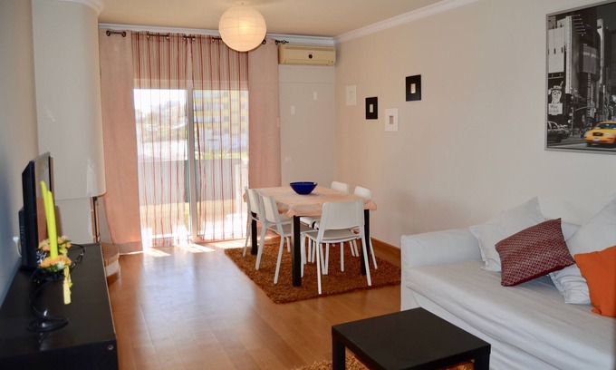 Montenegro Casa | ¡Increíble apartamento, WiFi, cerca del aeropuerto de Faro y de la playa!