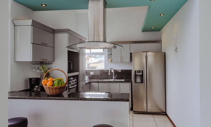 San Joaquín de Flores Apartamento | Luxury apartment with Jacuzzi, near the airport.