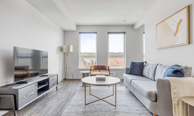 West Woodland Apartamento | Amazing Ballard 1BR w/ BBQ, Lounge & W/D, onsite retail, by Blueground