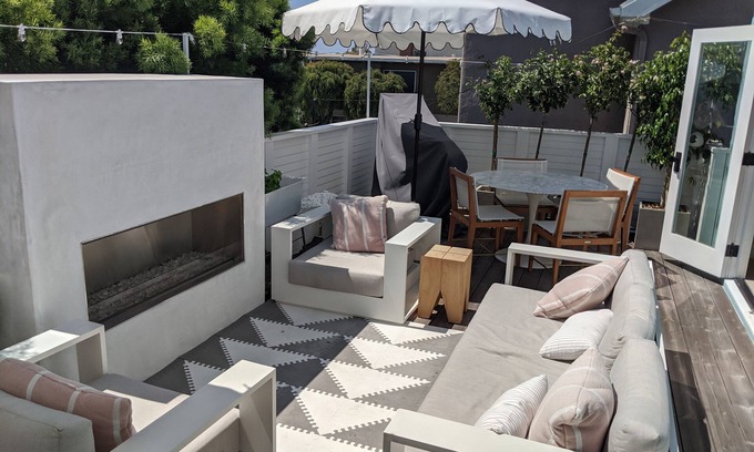 The Strand Casa | Amazing Beach House In Manhattan Beach, Near Town! Steps to Beach!