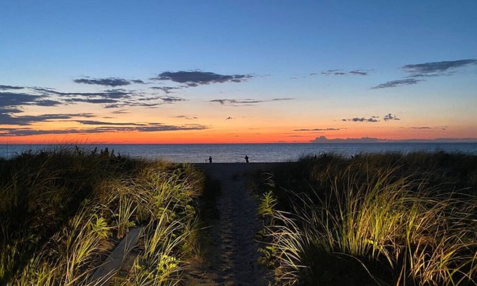 Southold Casa | Amazing Beach House in the North Fork Wineries