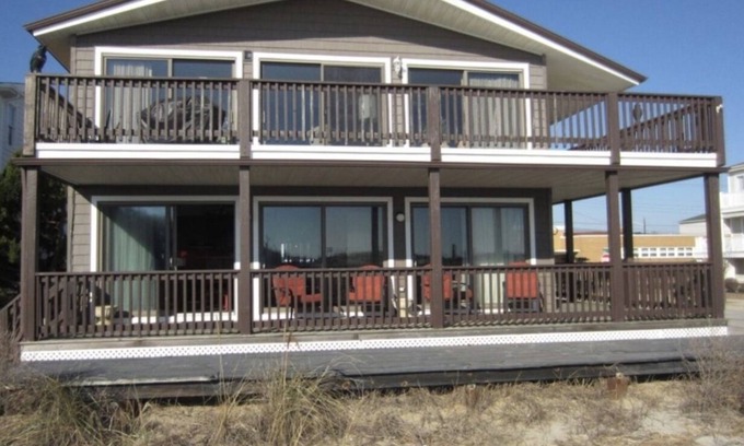 South End Condominio | Increíble propiedad frente a la playa a un gran precio