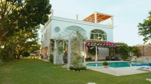 Punta Chame Villa | Amazing Beachfront Villa - Palm House