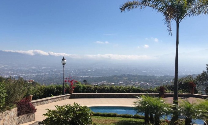 San Antonio Casa | Amazing City Views Guest house in Escazú
