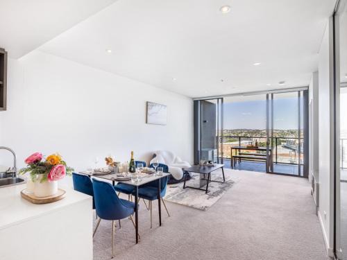 Newstead Apartamento | Amazing cityview Glamourous 2BR Apt w parkpool