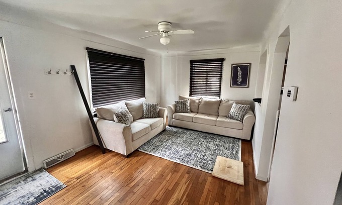 Hazel Park Casa | Amazing cute house, in the middle of Hazel park, close to 75 and 696