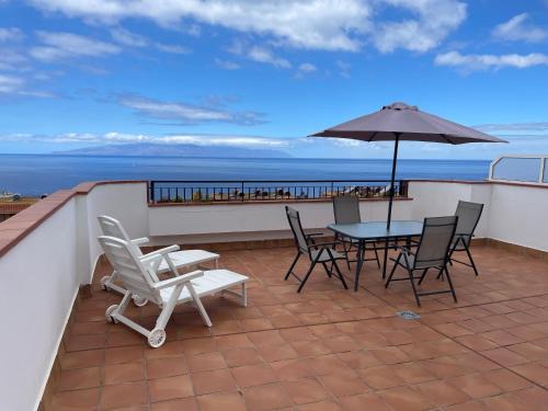 Puerto de Santiago Apartamento | Amazing duplex with large terrace and sea views