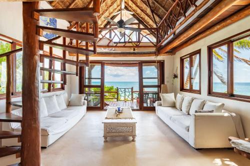Chacchoben Casa | Amazing ECO Palapa at Private Beach in Sian Kaan.
