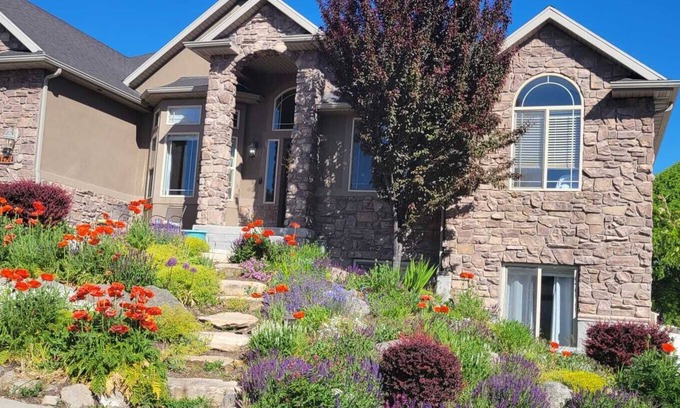 Herriman Casa | Amazing Grace. Amazing views in Grace's house.