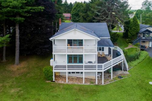 McHenry Casa | Amazing Grace