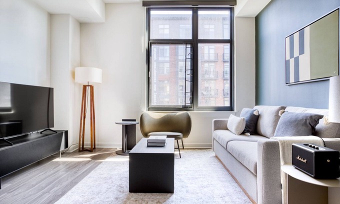 H Street Corridor Apartamento | Amazing H Street 1BR w/ Rooftop Pool & Gym, walk to Metro, by Blueground