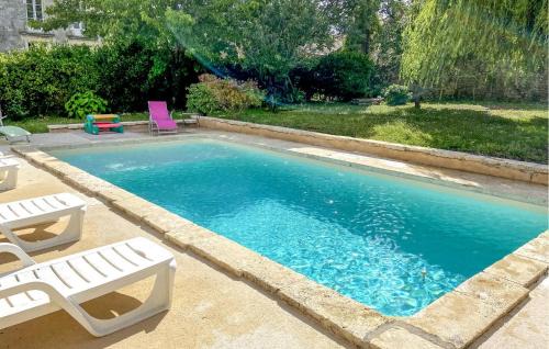 Saint-Christoly-Medoc Casa | Amazing Home In Saint-Christoly-Médoc