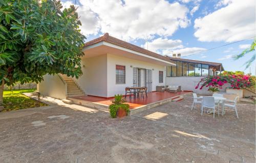 Torre Specchia Ruggeri Casa | Amazing Home In Torre Specchia Ruggeri