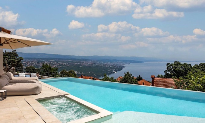Bregi Casa | Impresionante casa en Bregi con sauna