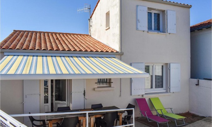 La Tranche-sur-Mer Casa | Amazing home in La Tranche-sur-Mer w/ 1 Bedrooms