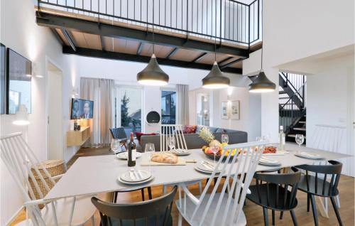 Lembruch Casa | Amazing Home In Lembruchdümmer See