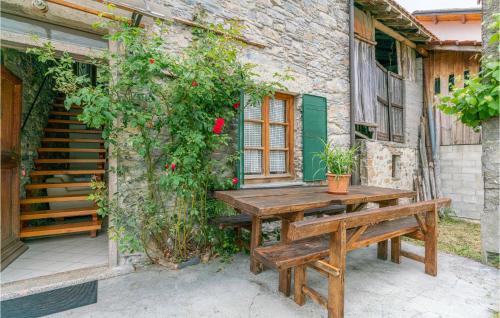 Loco Casa | Amazing Home In Loco Di Rovegno