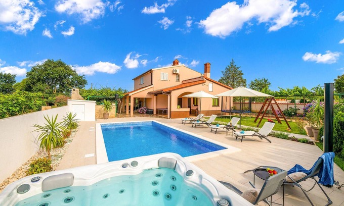 Loborika Casa | Increíble casa en Marcana