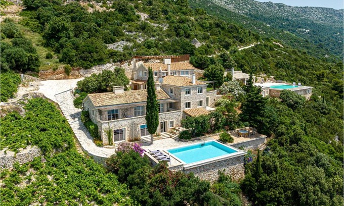 Orebic Casa | Amazing home in Potomje w/ Outdoor swimming pool and 7 Bedrooms