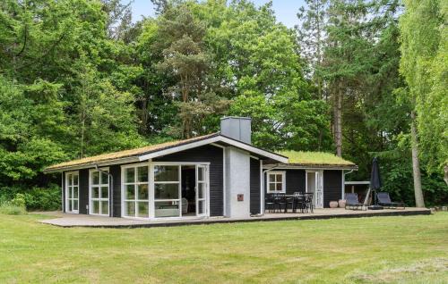 Ronbjerg Casa | Amazing Home In Roslev With Wifi