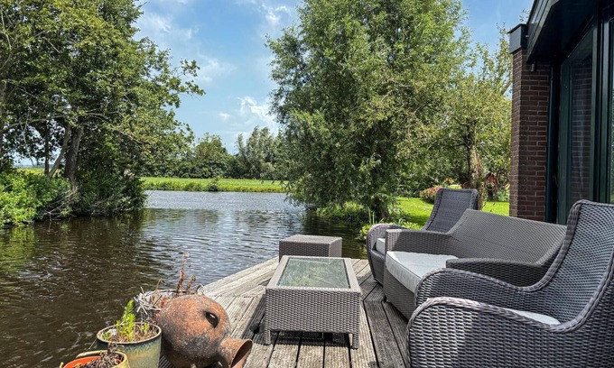 Municipality of Krimpenerwaard Casa | Amazing home in Stolwijk with house sea view
