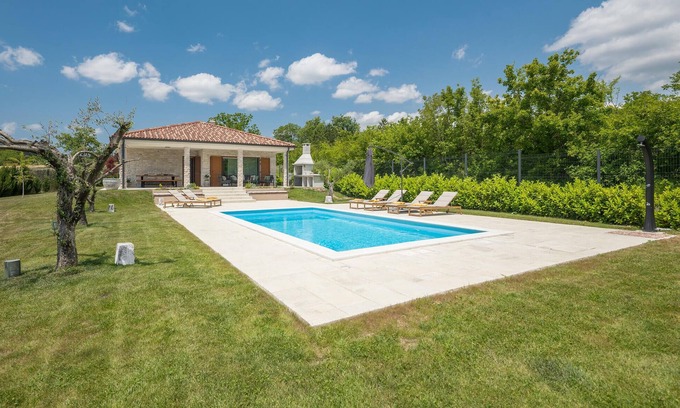 Buzet Casa | Increíble casa en Strped con WiFi