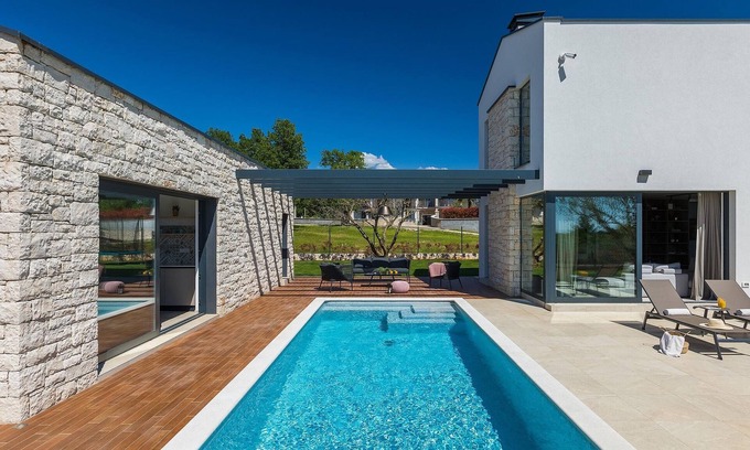 Visnjan Casa | Increíble casa en Visnjan con sauna