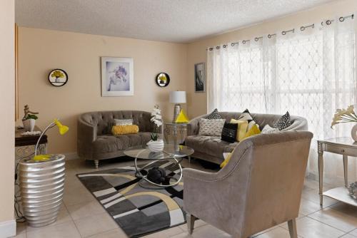 Plantation Casa | Amazing Home Just Mins To Hospitals Golf & Parks