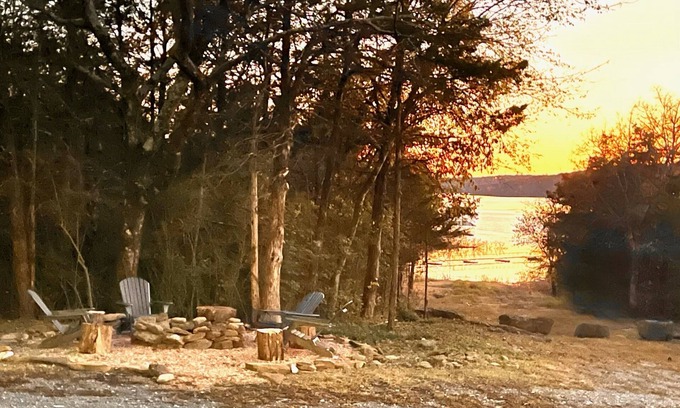 Park Hill Casa | Amazing Lake Front Property!!! 3 BR cabin on 30 serene acres on Lake Tenkiller