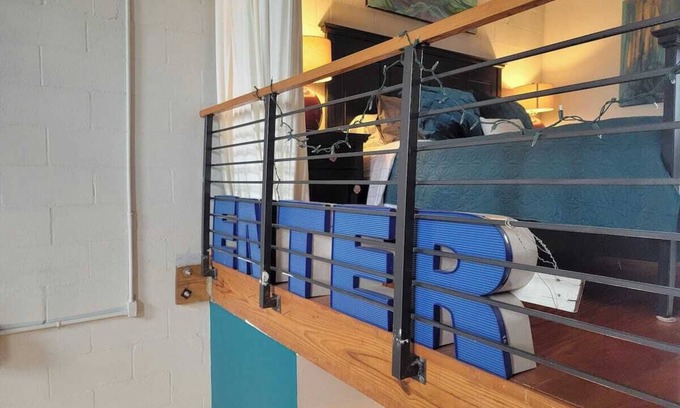 Urban Core Casa | Amazing Loft in Historic Springfield