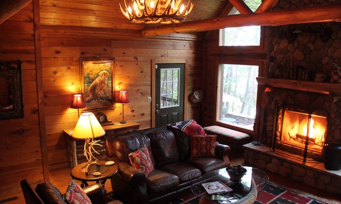 Crane Hill Cabina | Increíble Log Cabin en el agua!