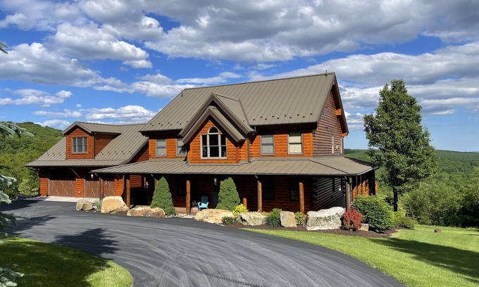 Jefferson Township Casa | Increíble casa de registro con vistas que abundan! Al Meucci Real Estate