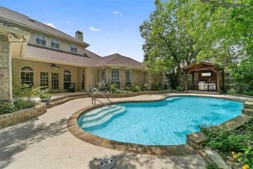Richardson Casa | Amazing Luxury 5 Bedrooms Home with Private Pool