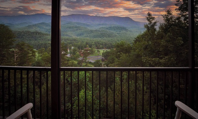Pittman Center Condominio | Amazing Mountain and Golf Course Views