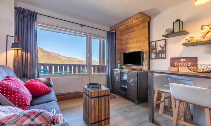 Reberty Apartamento | Estudio-Baño con ducha-Vista a la Montana- -NECOU 306