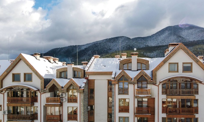 Old Town Apartamento | Amazing Mountain & Town View Studio