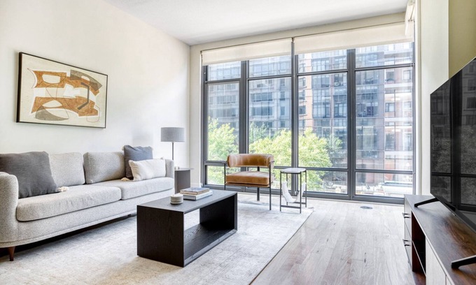 Mount Vernon Triangle Apartamento | Amazing Mt Vernon 1BR w/ Pool, W/D & Gym, near Chinatown, by Blueground