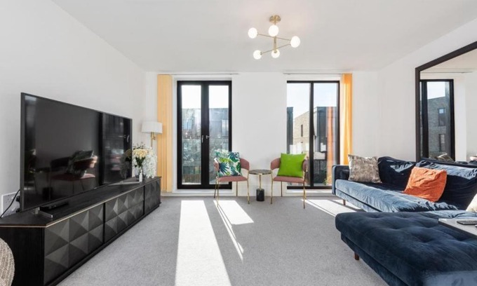 Whittington Casa | Amazing new built townhouse with garden in London