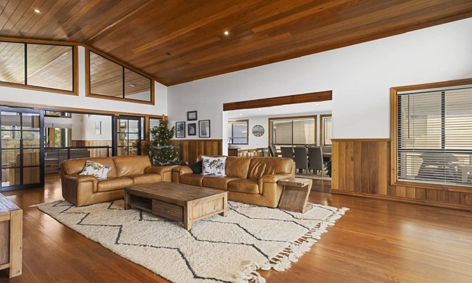 Arrawarra Headland Casa | Amazing Ocean Views, Affordable Family Holiday, Pet-Friendly