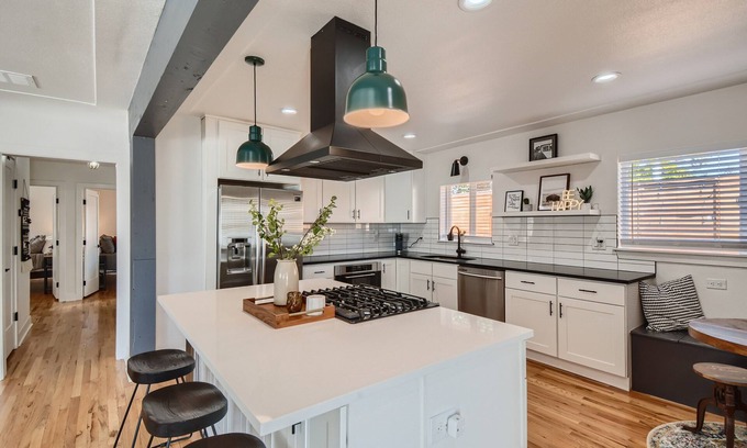 Northeast Park Hill Casa | Amazing Park Hill 3 BR with Hot Tub, Pet Friendly, w/ Great Entertainment Areas